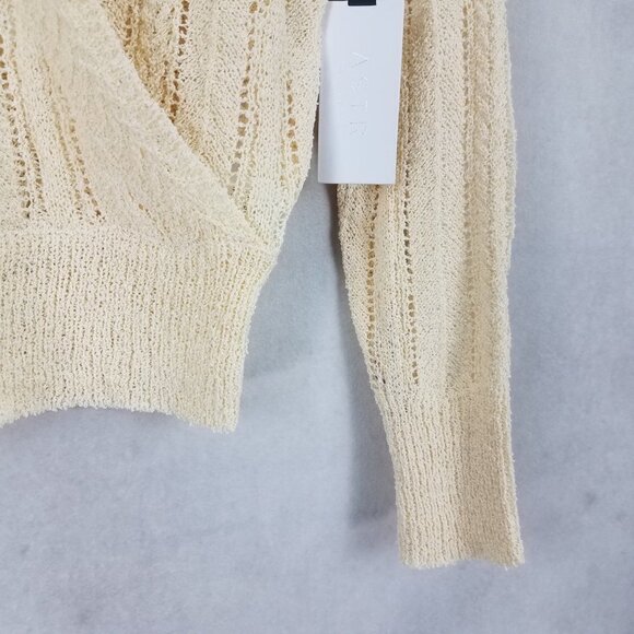 NEW ASTR XS Faux Wrap V-neck Pointelle Knit Pullover Sweater in Beige Cream - Picture 3 of 10